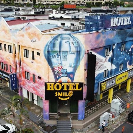 Smile Hotel Shah Alam Seksyen 9 מראה חיצוני תמונה